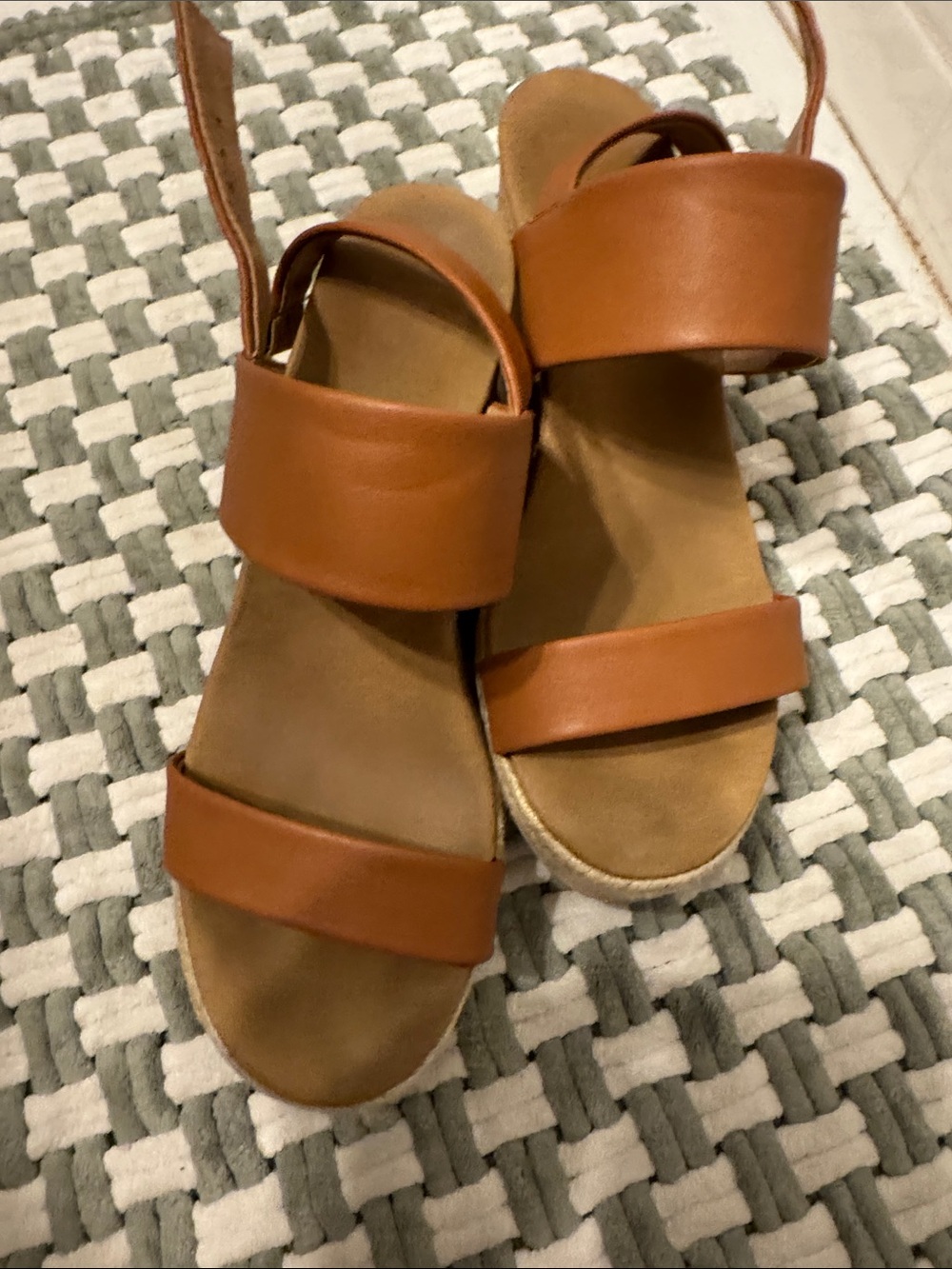 Dolce Vita  Leather-Look Two-Strap Womens Sandals